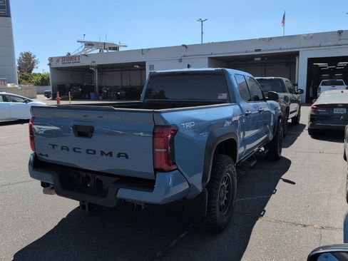 Certified 2026 Toyota Tacoma TRD Off-Road AWD/4WD image 5