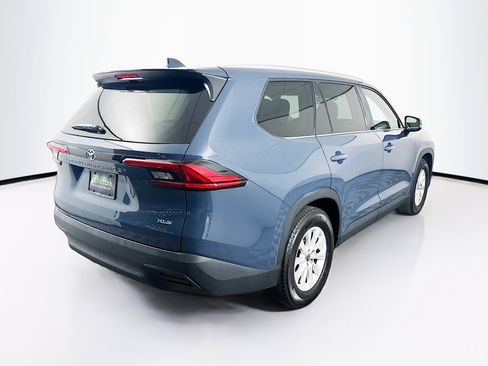 Used 2024 Toyota Grand Highlander FWD image 9