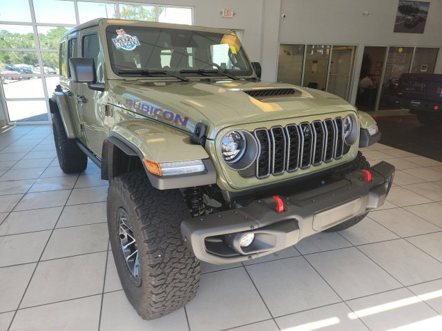 Certified 2026 Jeep Wrangler Unlimited Rubicon AWD/4WD image 2