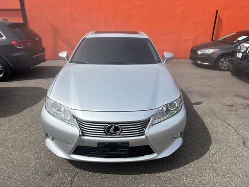 Used 2014 Lexus ES 350 w/ Luxury Package image 1
