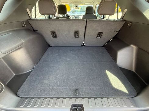 Used 2024 Chevrolet Equinox LS FWD image 21