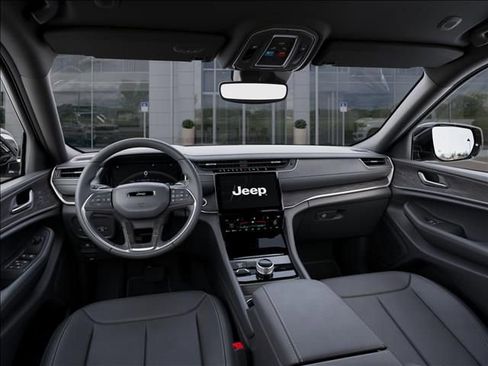 New 2025 Jeep Grand Cherokee L Limited image 14