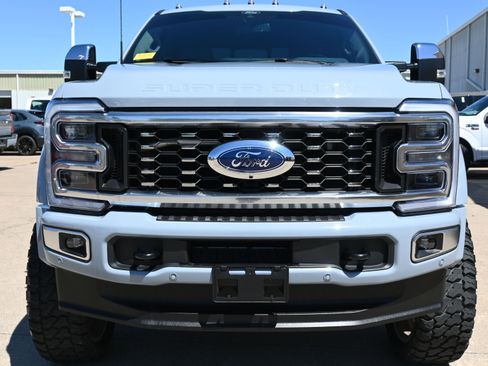 Used 2025 Ford F450 Platinum w/ Platinum Plus Package AWD/4WD image 10