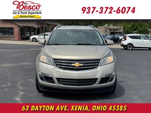 Used 2016 Chevrolet Traverse LT AWD/4WD image 2