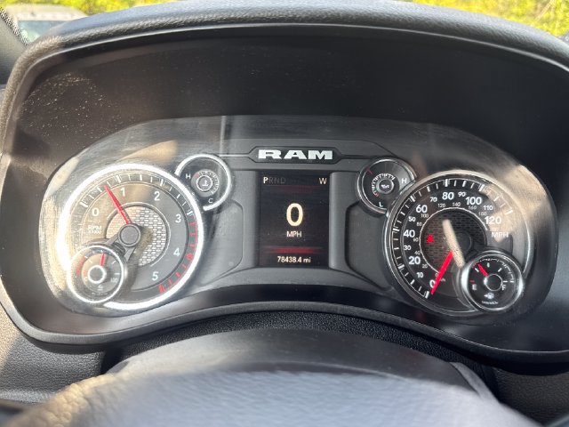 Used 2024 RAM 3500 Tradesman w/ Chrome Appearance Group AWD/4WD image 22