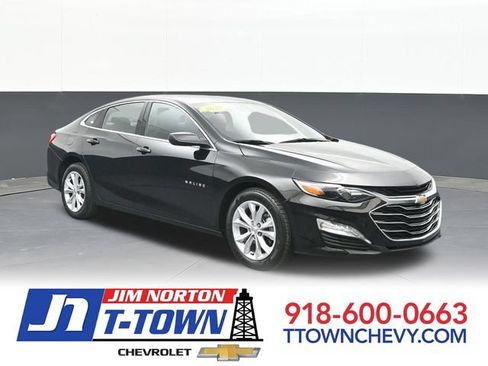 Used 2025 Chevrolet Malibu LT FWD image 1