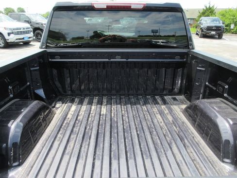 Certified 2023 Chevrolet Silverado 1500 LT AWD/4WD image 12