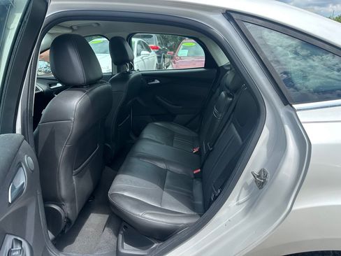 Used 2013 Ford Focus Titanium FWD image 15