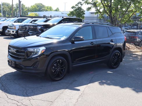 Used 2019 GMC Terrain SLE w/ Driver Convenience Package AWD/4WD image 5