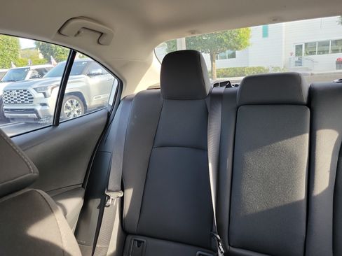 Used 2021 Toyota Corolla LE FWD image 20