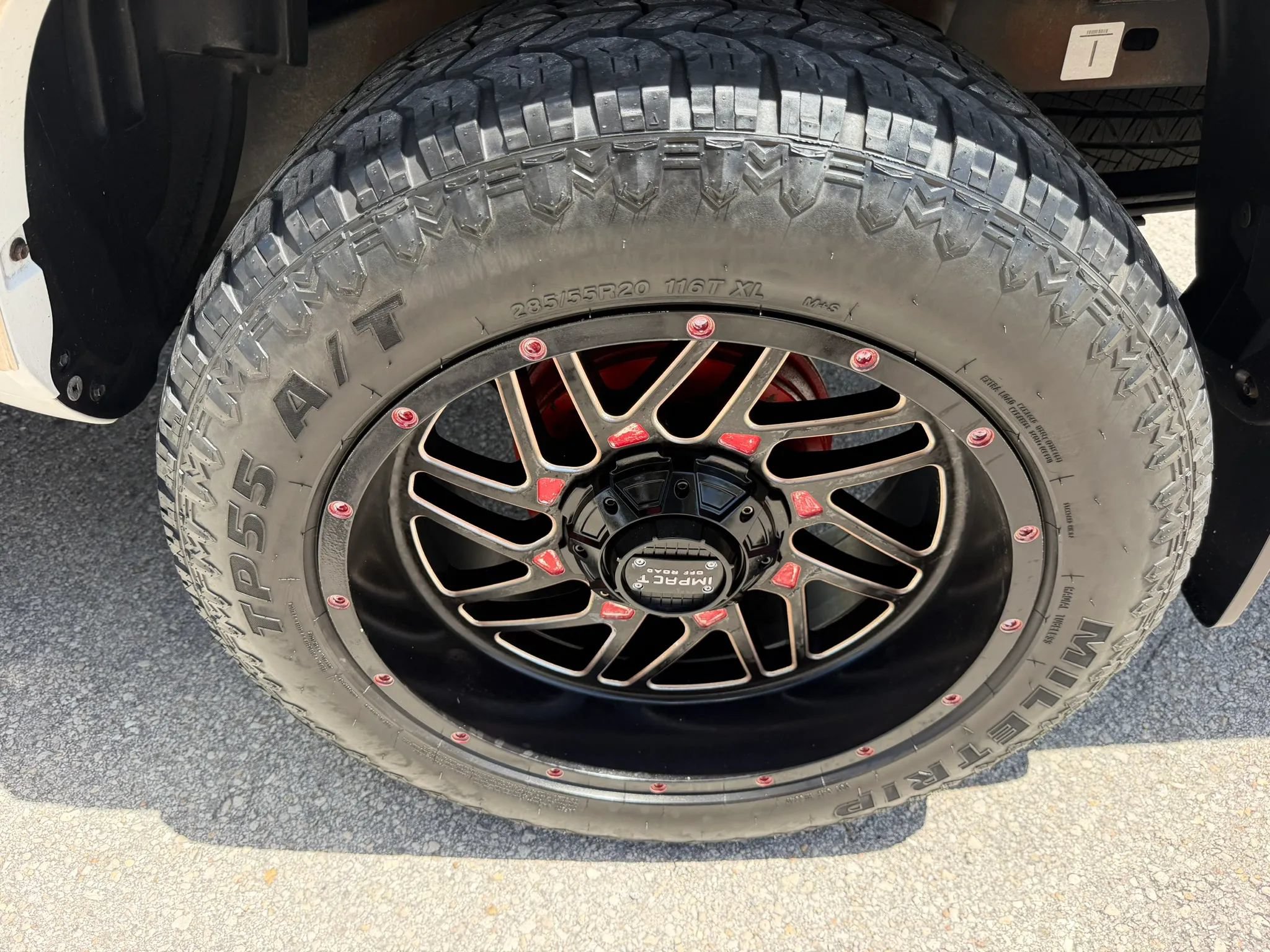 Used 2018 Toyota Tacoma SR5 AWD/4WD image 43