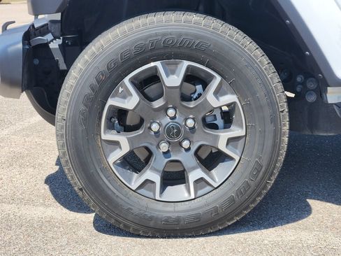 Used 2026 Jeep Gladiator Sport AWD/4WD image 7