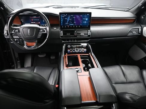 Used 2023 Lincoln Navigator L Reserve AWD/4WD image 24