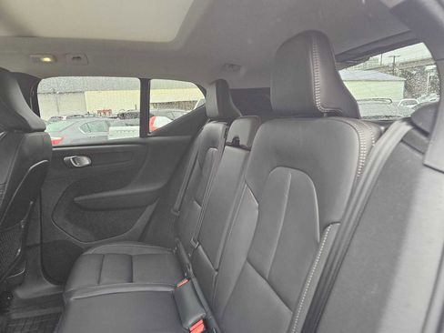 Used 2025 Volvo XC40 B5 Ultra w/ Protection Package Premier image 20