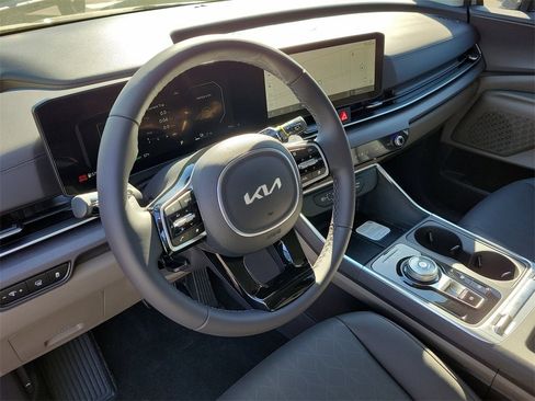 New 2026 Kia Carnival SX image 24