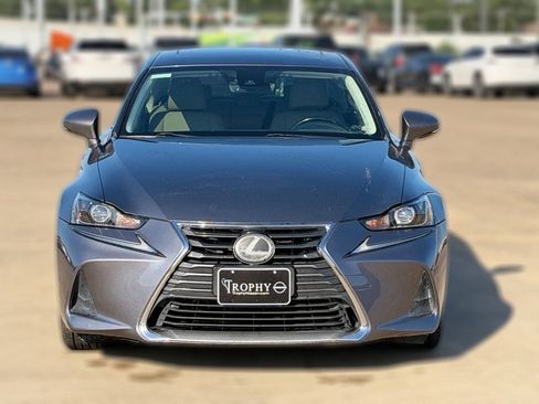Used 2017 Lexus IS 200t w/ Premium Package RWD image 5