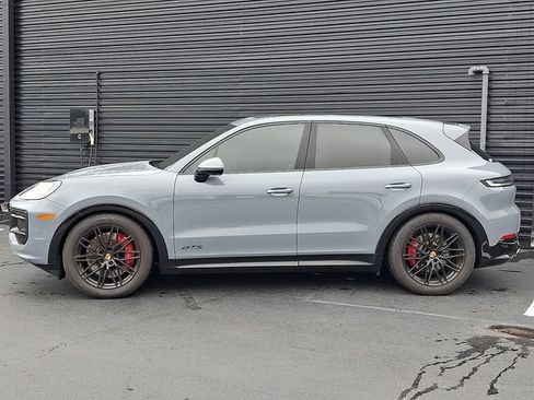Certified 2025 Porsche Cayenne GTS AWD/4WD image 2