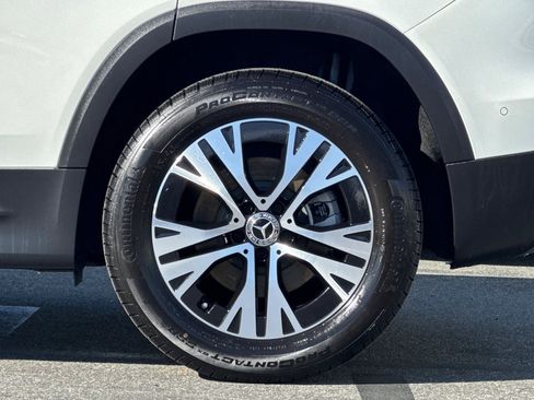 Certified 2025 Mercedes-Benz GLB 250 image 33