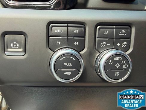 Used 2022 GMC Sierra 1500 AT4 w/ AT4 Premium Package AWD/4WD image 12