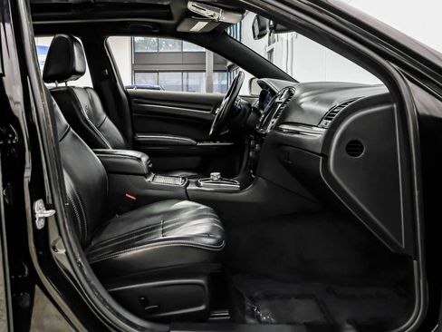 Used 2015 Chrysler 300 S w/ 300S Premium Group RWD image 47