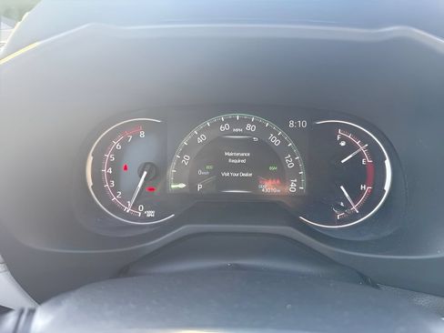 Used 2023 Toyota RAV4 XLE FWD image 15