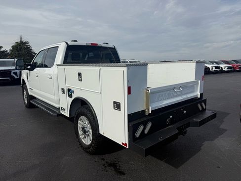 Used 2021 Ford F250 Lariat w/ Lariat Value Package image 3