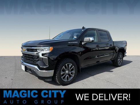 Used 2022 Chevrolet Silverado 1500 LT AWD/4WD image 1