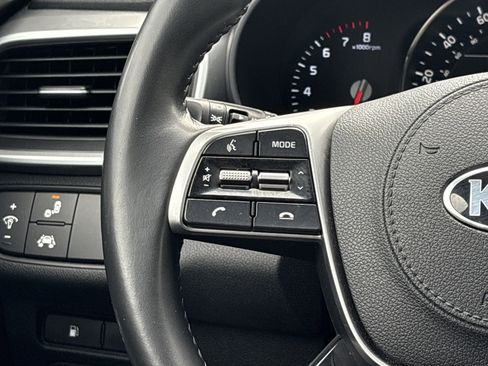 Used 2019 Kia Sorento EX image 25