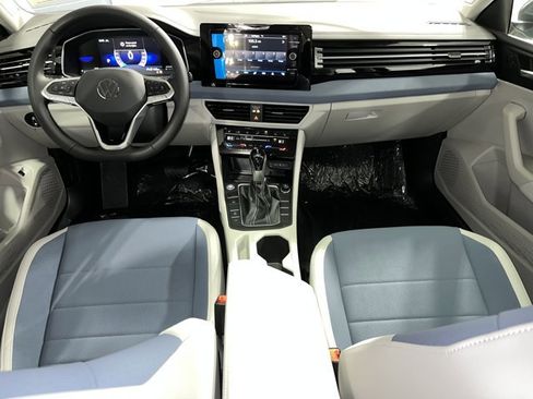 New 2025 Volkswagen Jetta SE image 14