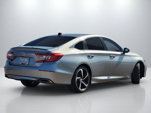 Used 2022 Honda Accord Sport image 4