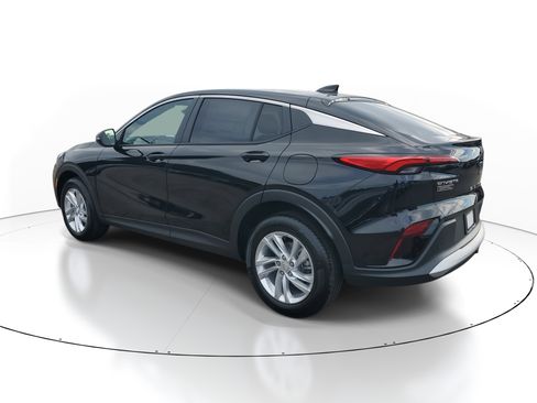 New 2025 Buick Envista Preferred image 4