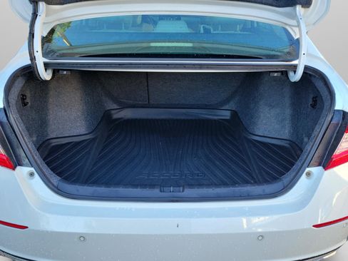 Certified 2022 Honda Accord Touring image 35