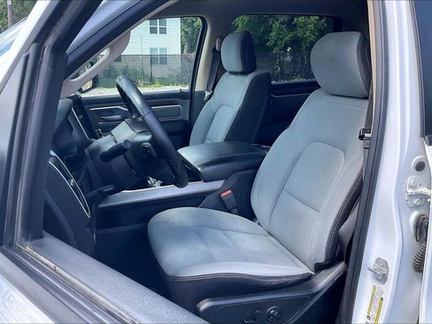 Used 2020 RAM 1500 Big Horn AWD/4WD image 23
