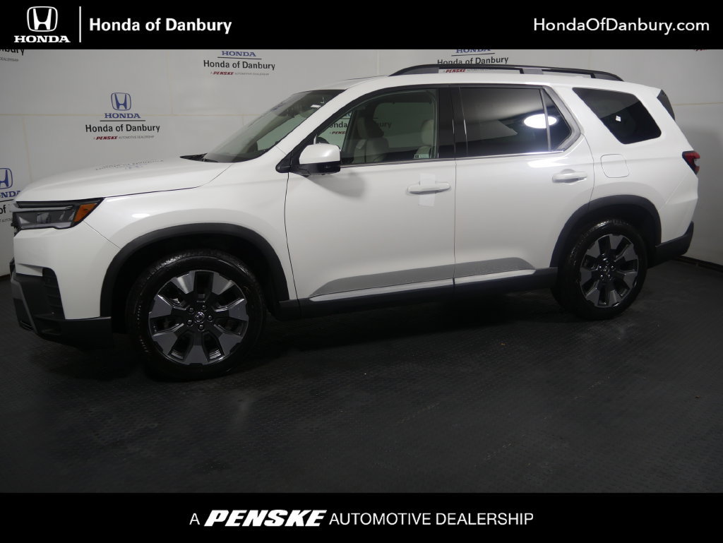 New 2026 Honda Pilot Touring image 1