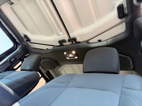 Used 2022 Jeep Wrangler Unlimited Sport AWD/4WD image 18