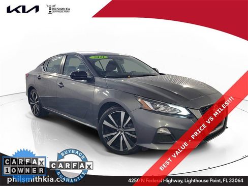 Used 2021 Nissan Altima 2.5 SR image 1