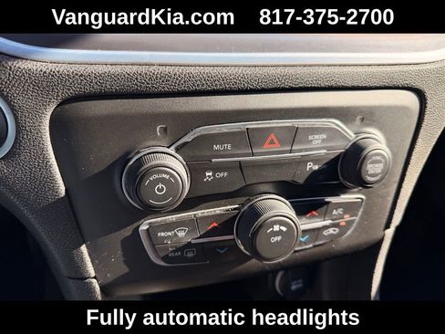 Used 2021 Dodge Charger SXT w/ Blacktop Package image 21