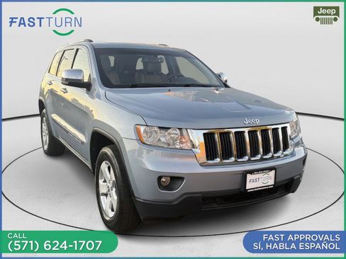Used 2013 Jeep Grand Cherokee Laredo image 1