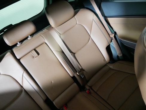 Certified 2023 Genesis GV70 2.5T w/ Advanced Package image 14