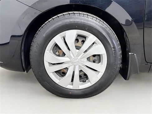 Used 2020 Nissan Versa S image 28