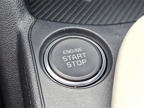 Certified 2025 Kia K4 GT-Line image 22