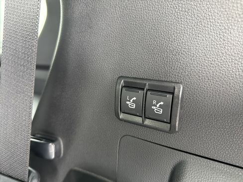 Used 2025 Toyota Sequoia Limited w/ Tow Technology Package image 31