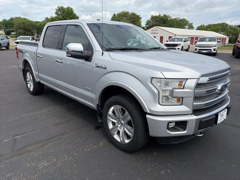Used 2015 Ford F150 Platinum w/ Equipment Group 701A Luxury AWD/4WD image 7