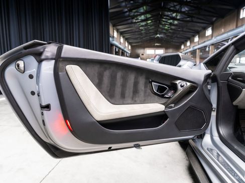 Used 2015 Lamborghini Huracan LP 610-4 image 59