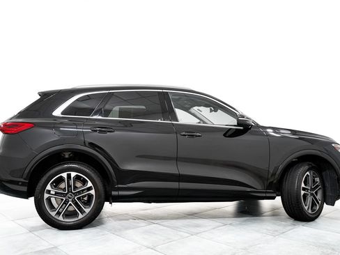 Used 2025 Audi Q5 Premium AWD/4WD image 7