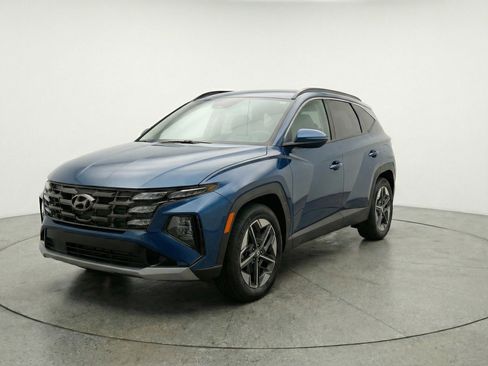 Used 2025 Hyundai Tucson SEL AWD/4WD image 3