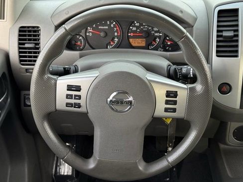 Used 2019 Nissan Frontier SV image 13