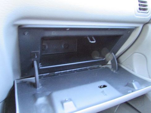 Used 2000 Saturn L-Series LS2 image 38