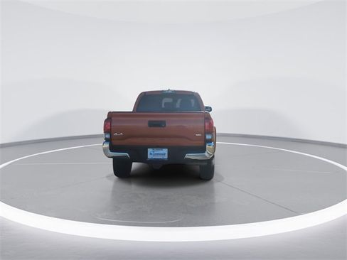 Used 2018 Toyota Tacoma SR5 image 7