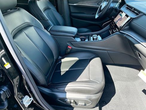 New 2026 Jeep Grand Cherokee L Limited image 31